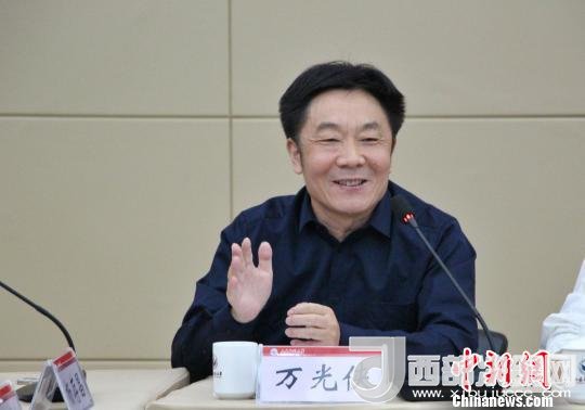 圖為山東師范大學(xué)副校長萬光俠在開幕式上發(fā)言?！≮w曉 攝