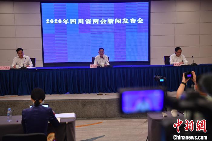 圖為新聞發(fā)布會現(xiàn)場。　張浪 攝