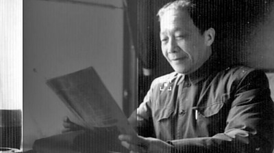 舍我其誰(shuí)報(bào)國(guó)志，碧血丹心愛(ài)國(guó)情
